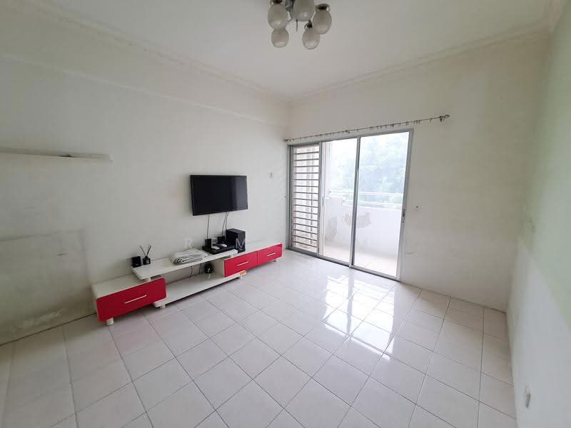Pangsapuri untuk Disewa di Puncak Baiduri Apartment - Remy Lim - Living Room - PropertyGuru.com.my