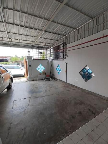 1-storey Terraced House for Sale in Taman Johor Jaya (Johor Bahru) - Ee Fong Toh - Exterior - PropertyGuru.com.my