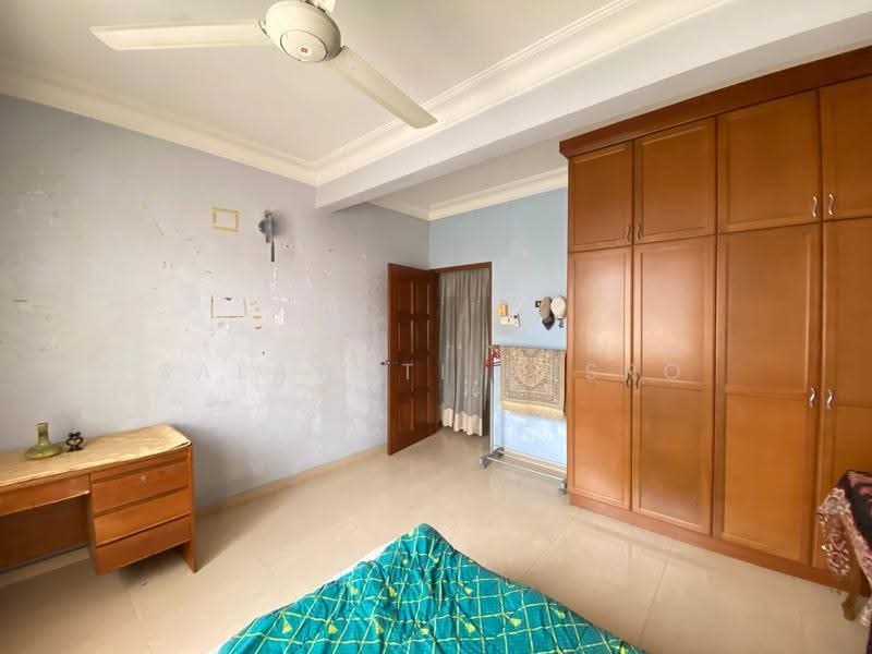Rumah Berkembar untuk Dijual di Seksyen 9 (Shah Alam) - Salawati Busro - Bedroom - PropertyGuru.com.my
