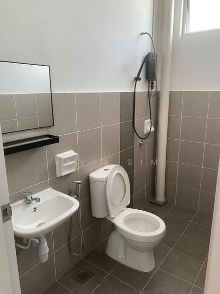 Terraced House for Rent in Pasir Gudang (Johor) - Elvis Sim - Bathroom - PropertyGuru.com.my