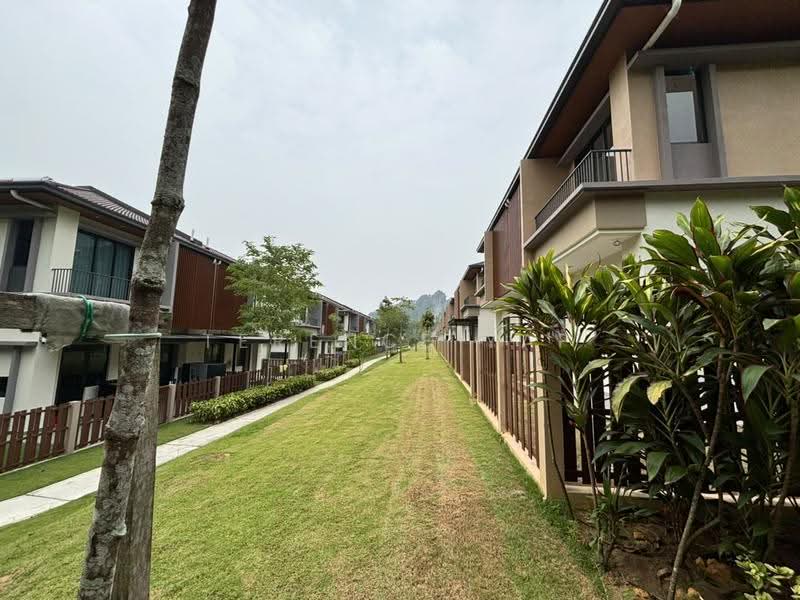 Semi-Detached House for Sale in Rawang (Selangor) - Terence Yap - Exterior - PropertyGuru.com.my