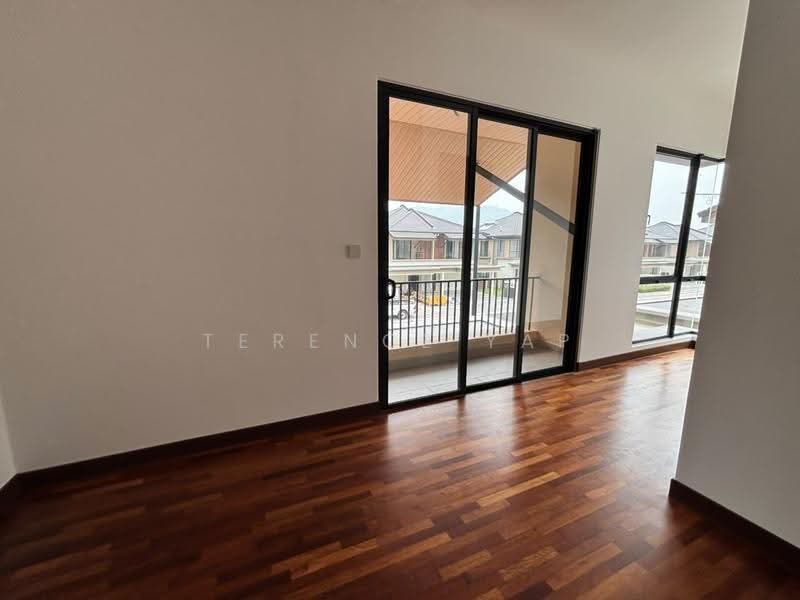 Semi-Detached House for Sale in Rawang (Selangor) - Terence Yap - Balcony - PropertyGuru.com.my