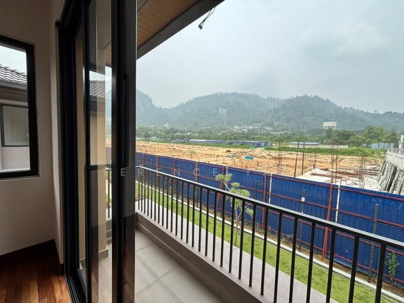 Semi-Detached House for Sale in Rawang (Selangor) - Terence Yap - Balcony - PropertyGuru.com.my