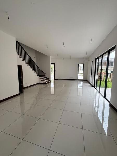 Semi-Detached House for Sale in Rawang (Selangor) - Terence Yap - Living Room - PropertyGuru.com.my