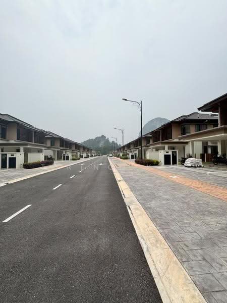 Semi-Detached House for Sale in Rawang (Selangor) - Terence Yap - Exterior - PropertyGuru.com.my