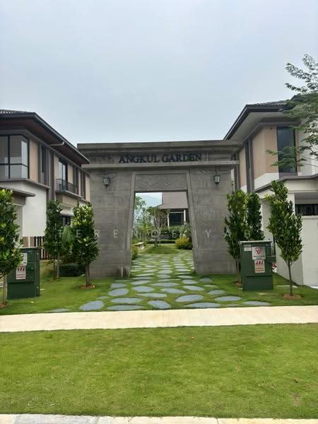 Semi-Detached House for Sale in Rawang (Selangor) - Terence Yap - Exterior - PropertyGuru.com.my