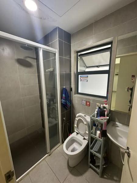 Kondominium untuk Disewa di Lakeville Residence - Iris Lee - Bathroom - PropertyGuru.com.my