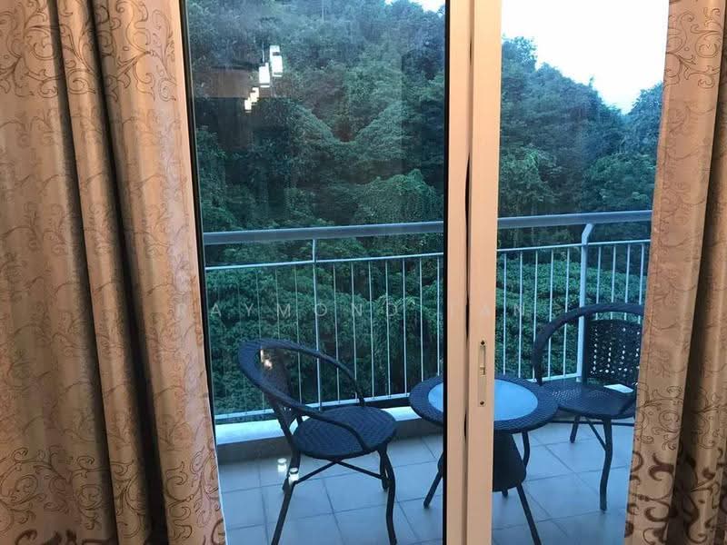 Kediaman Servis untuk Dijual di Metropolitan Square Service Residence - Raymond Tan - Balcony - PropertyGuru.com.my