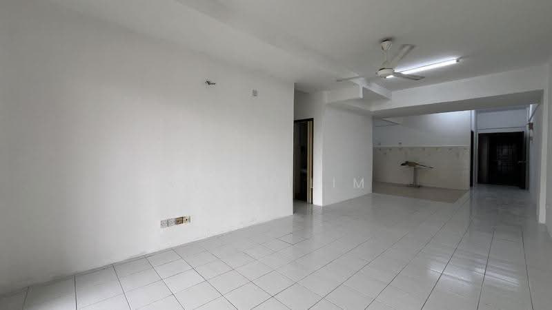 Pangsapuri untuk Dijual di Vista Bayu - Alvin Lim - Living Room - PropertyGuru.com.my