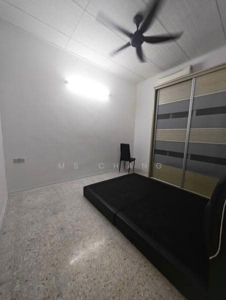 Rumah Teres 1-Tingkat untuk Disewa di Sungai Dua (Penang) - Ms Chang - Bedroom - PropertyGuru.com.my