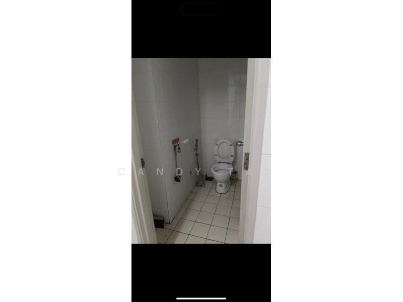 Kediaman Servis untuk Disewa di Domain 2 @ NeoCyber - Candy Tan - Bathroom - PropertyGuru.com.my