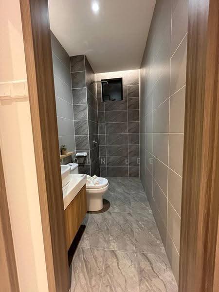 Tanah Komersial untuk Dijual di Johor Bahru (Johor) - John Lee - Bathroom - PropertyGuru.com.my