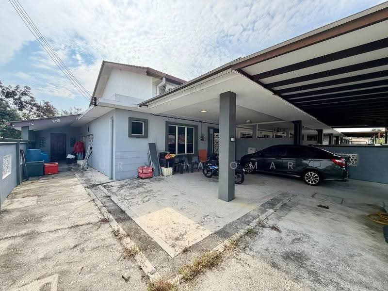 Rumah Teres 2-Tingkat untuk Dijual di Klang (Selangor) - Nur Alia Omar - Exterior - PropertyGuru.com.my