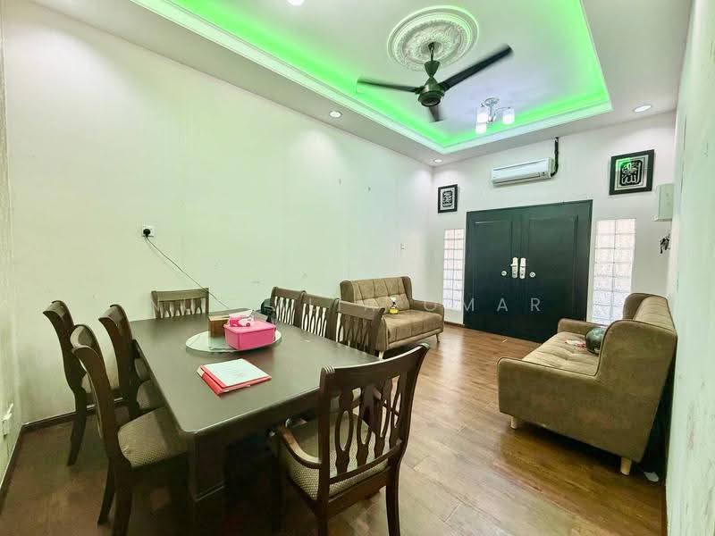 Rumah Teres 2-Tingkat untuk Dijual di Klang (Selangor) - Nur Alia Omar - Dining Room - PropertyGuru.com.my