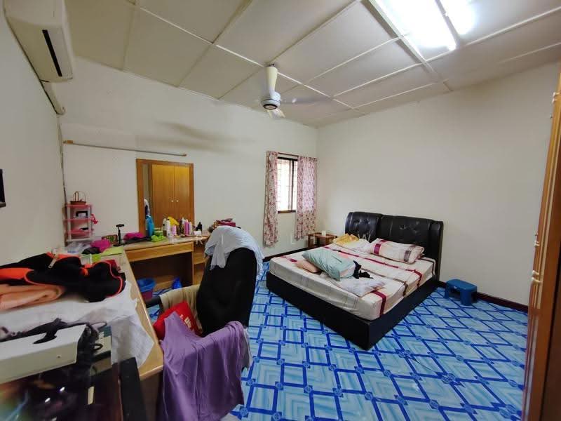 2-storey Terraced House for Sale in Taman Muda (Ampang) - Eric Liew - Bedroom - PropertyGuru.com.my