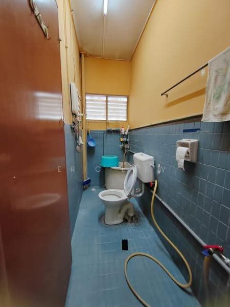 2-storey Terraced House for Sale in Taman Muda (Ampang) - Eric Liew - Bathroom - PropertyGuru.com.my