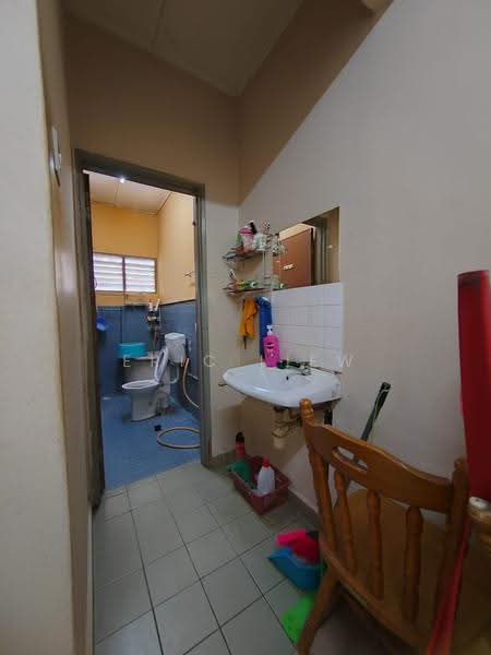 2-storey Terraced House for Sale in Taman Muda (Ampang) - Eric Liew - Bathroom - PropertyGuru.com.my