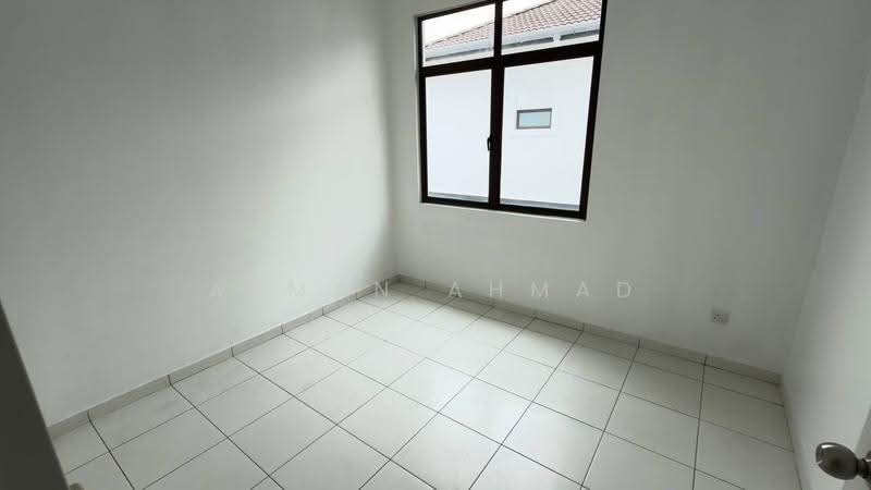 Rumah Berkembar untuk Dijual di Eco Grandeur (Puncak Alam) - Azman Ahmad - PropertyGuru.com.my
