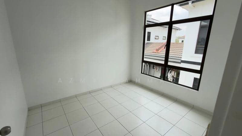 Rumah Berkembar untuk Dijual di Eco Grandeur (Puncak Alam) - Azman Ahmad - PropertyGuru.com.my