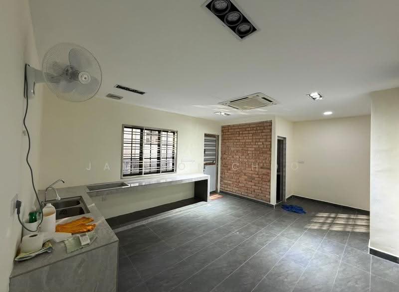 Terraced House for Rent in Taman Desa Tebrau (Tebrau) - Jameson Choo - Kitchen - PropertyGuru.com.my