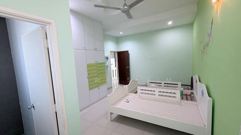 2-storey Terraced House for Sale in Bayan Lepas (Penang) - Welwits Sim - Bedroom - PropertyGuru.com.my