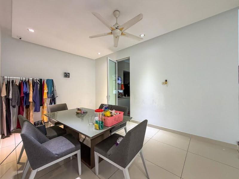 Bungalow House for Sale in USJ Heights (Subang Jaya) - Ashraff Daniel - Dining Room - PropertyGuru.com.my