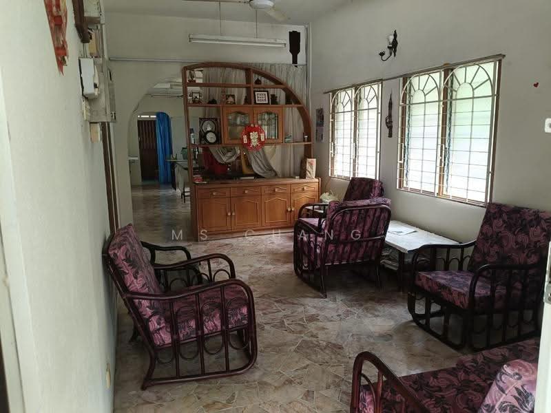 Rumah Teres 1-Tingkat untuk Dijual di Ayer Itam (Penang) - Ms Chang - Living Room - PropertyGuru.com.my