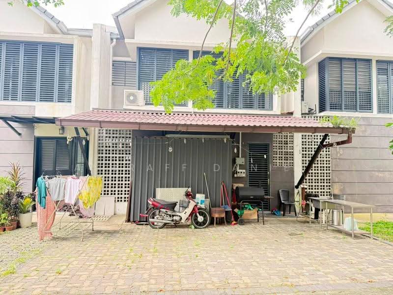 Terraced House for Sale in Bukit Jelutong (Shah Alam) - Ashraff Daniel - Exterior - PropertyGuru.com.my