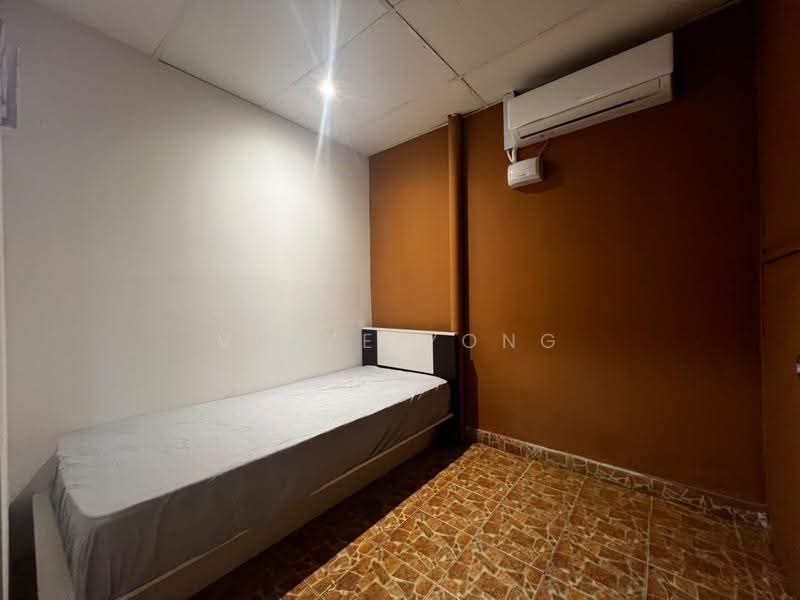 Rumah Teres 2-Tingkat untuk Disewa di Brickfields (Kuala Lumpur) - Vince Yong - Bedroom - PropertyGuru.com.my