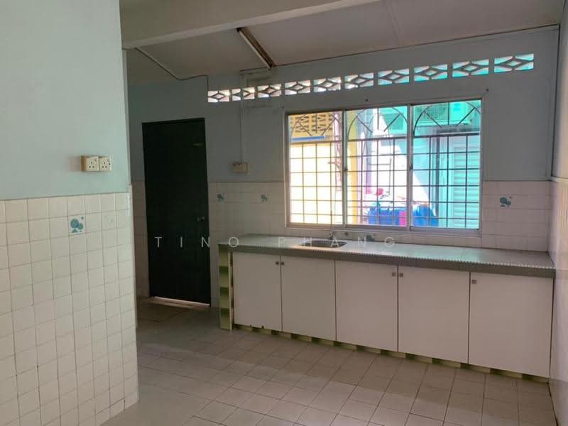 2-storey Terraced House for Rent in Taman Sri Rampai (Wangsa Maju) - Tino Phang - Kitchen - PropertyGuru.com.my
