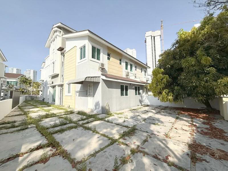 Semi-Detached House for Sale in Bayan Lepas (Penang) - Welwits Sim - Exterior - PropertyGuru.com.my