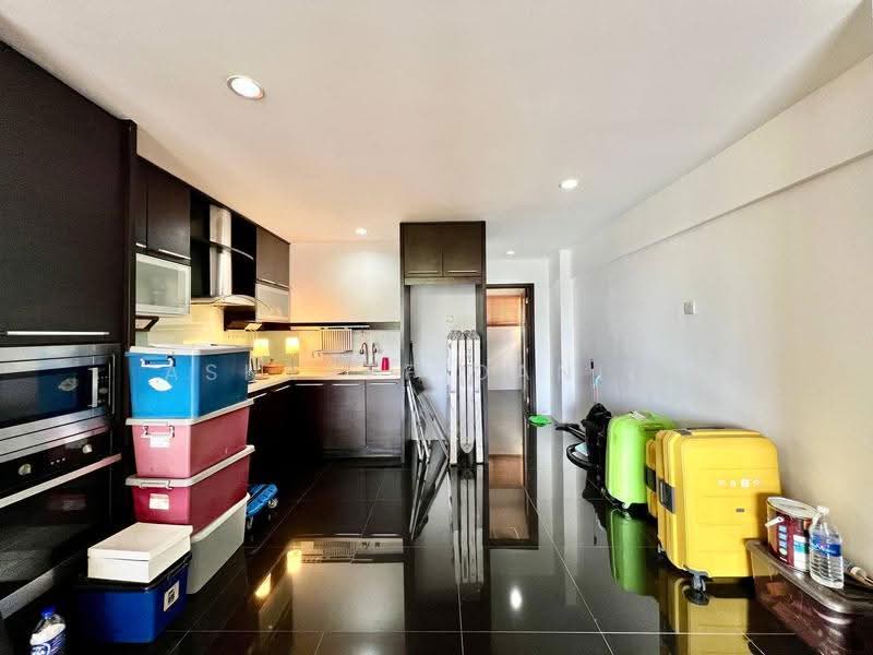 Condominium for Sale at Tivoli Villas - Ashraff Daniel - Kitchen - PropertyGuru.com.my