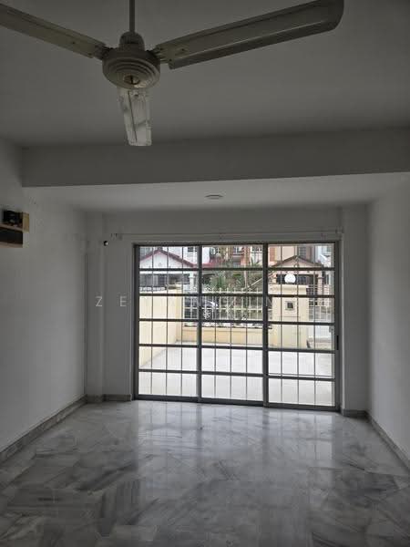 Terraced House for Rent in Usj 20 (Subang Jaya) - Zeyang Ng - Living Room - PropertyGuru.com.my