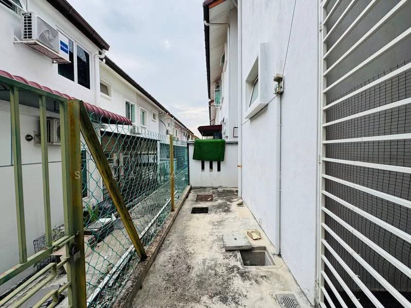 Terraced House for Sale in Shah Alam (Selangor) - Salawati Busro - Exterior - PropertyGuru.com.my