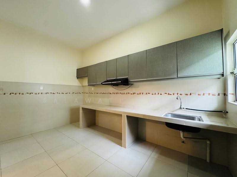 Terraced House for Sale in Shah Alam (Selangor) - Salawati Busro - Kitchen - PropertyGuru.com.my