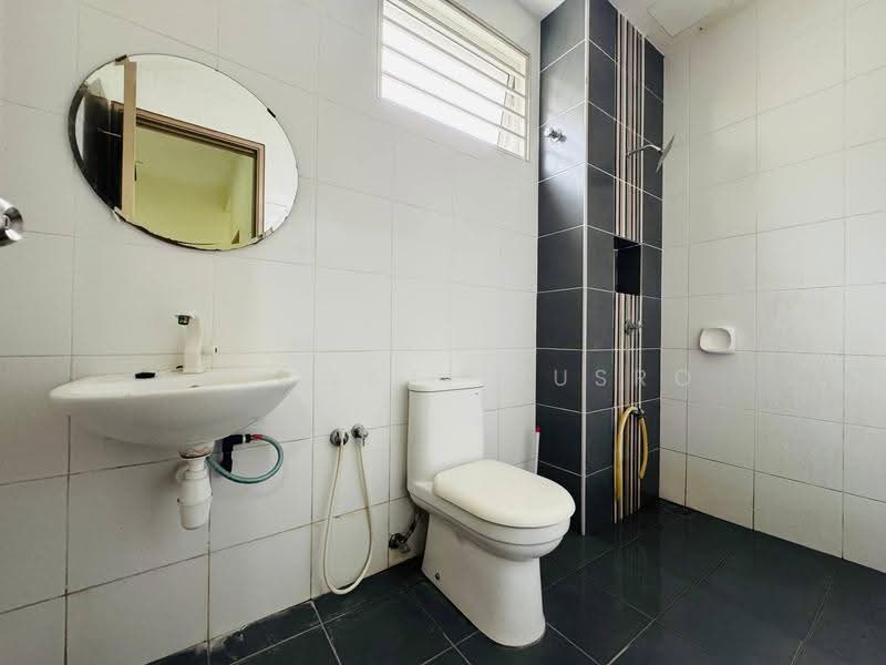 Terraced House for Sale in Shah Alam (Selangor) - Salawati Busro - Bathroom - PropertyGuru.com.my