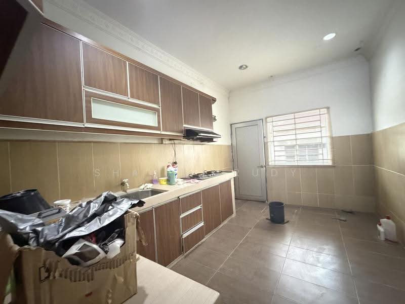 2-storey Terraced House for Sale in Taman Rasah Jaya (Rasah) - Shaiful Rudy - Kitchen - PropertyGuru.com.my