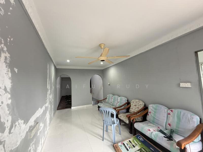 2-storey Terraced House for Sale in Taman Rasah Jaya (Rasah) - Shaiful Rudy - Living Room - PropertyGuru.com.my