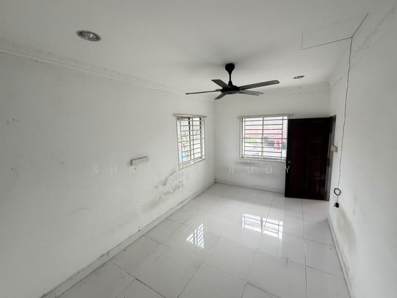 2-storey Terraced House for Sale in Taman Rasah Jaya (Rasah) - Shaiful Rudy - Interior - PropertyGuru.com.my