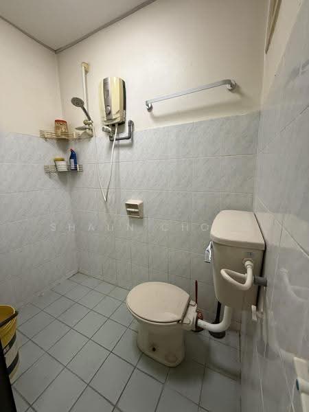 Kondominium untuk Disewa di Green Acre - Shaun Chong - Bathroom - PropertyGuru.com.my