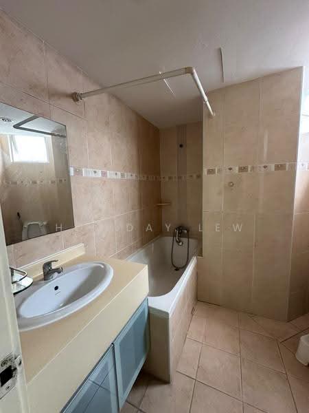 Condominium for Rent at 633 Residency - Holiday Lew - Bathroom - PropertyGuru.com.my