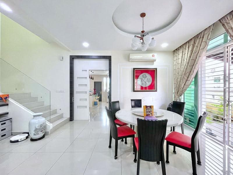 Rumah Berkembar untuk Dijual di Bayan Lepas (Penang) - Welwits Sim - Dining Room - PropertyGuru.com.my