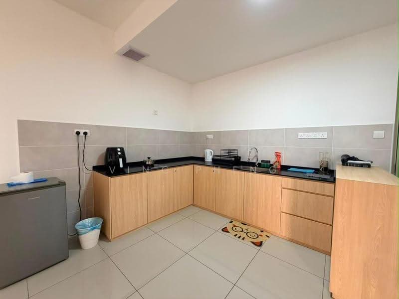 Kediaman Servis untuk Dijual di Bali Residences - Vinc Pheng - Kitchen - PropertyGuru.com.my