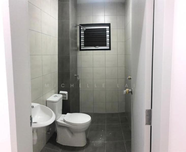 Rumah Teres 2-Tingkat untuk Disewa di Bandar Rimbayu (Telok Panglima Garang) - Michelle Lai - Bathroom - PropertyGuru.com.my