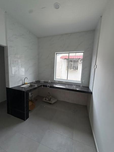 Rumah Teres 1-Tingkat untuk Dijual di Rawang (Selangor) - Zawana BT Zaidi Ana - Kitchen - PropertyGuru.com.my