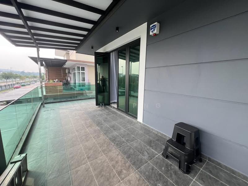 Rumah Kluster untuk Dijual di Skudai (Johor) - Kinn Png - Balcony - PropertyGuru.com.my
