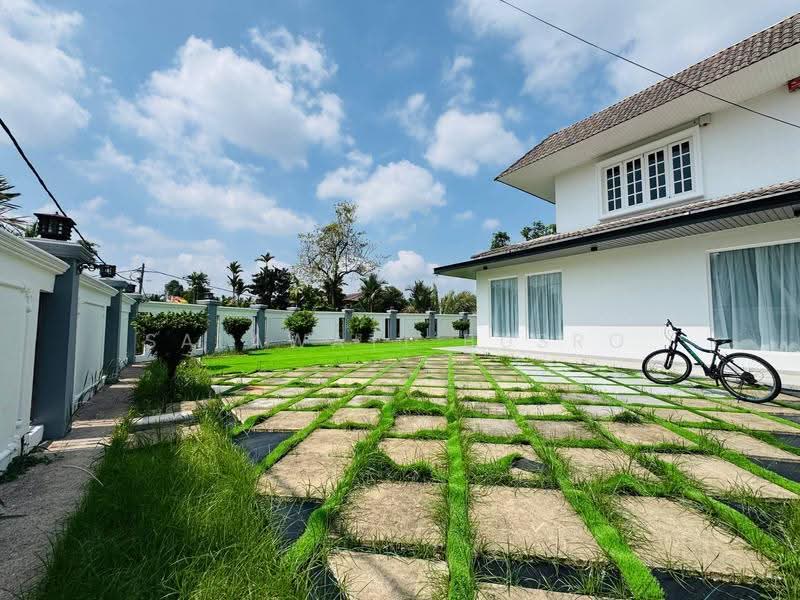 Rumah Banglo untuk Dijual di Seksyen 6 (Shah Alam) - Salawati Busro - Exterior - PropertyGuru.com.my
