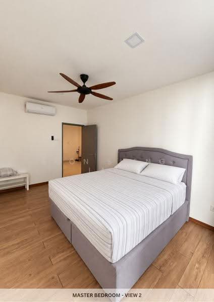 Kondominium untuk Disewa di Lakefront Residence - Soon Sheng Law - Master Bedroom - PropertyGuru.com.my