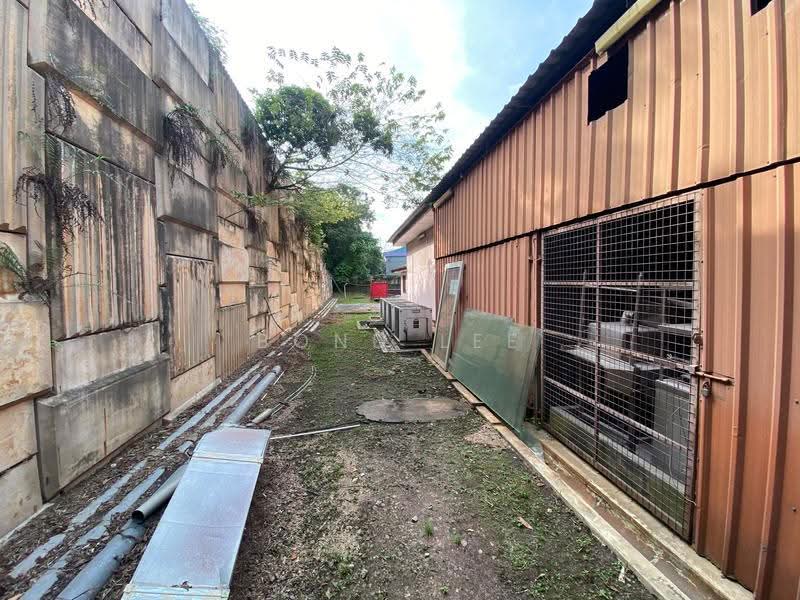 Kilang Terpisah untuk Dijual di Bandar Baru Bangi (Bangi) - Bond Lee - Exterior - PropertyGuru.com.my