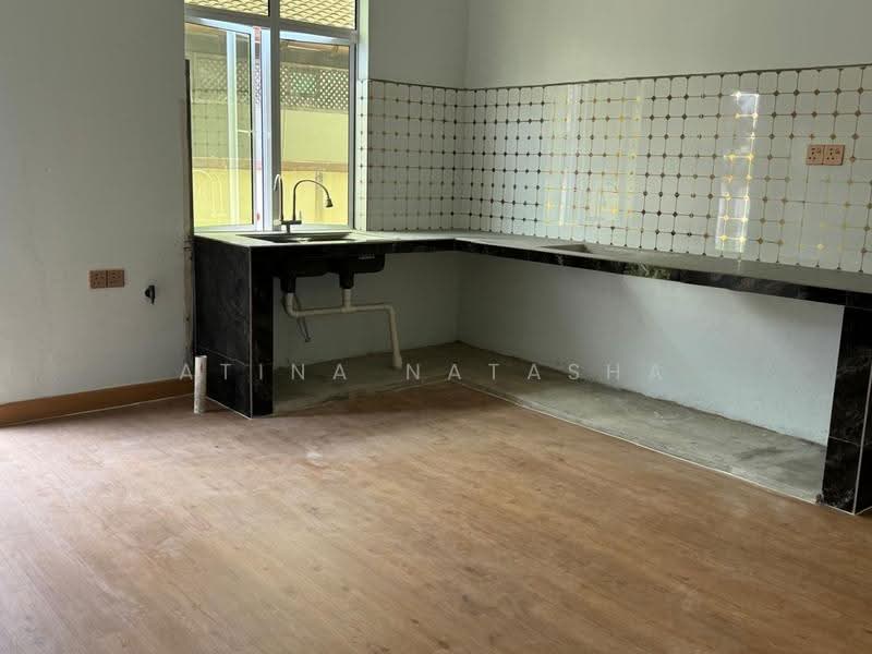 Semi-Detached House for Sale in Kemaman (Terengganu) - Atina Natasha - Kitchen - PropertyGuru.com.my